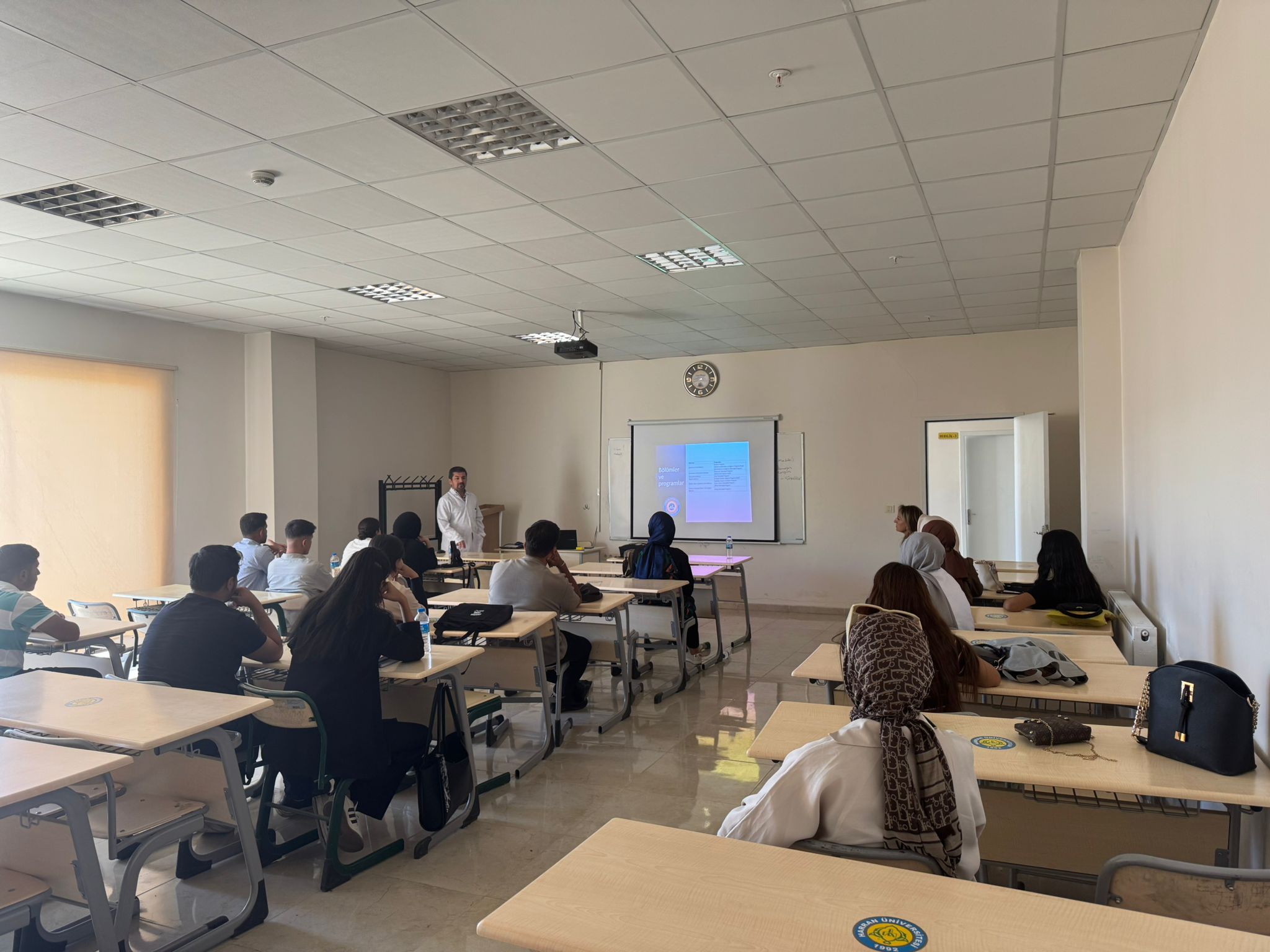 1. sınıf öğrencilerimize yönelik oryantasyon eğitimi düzenlendi.